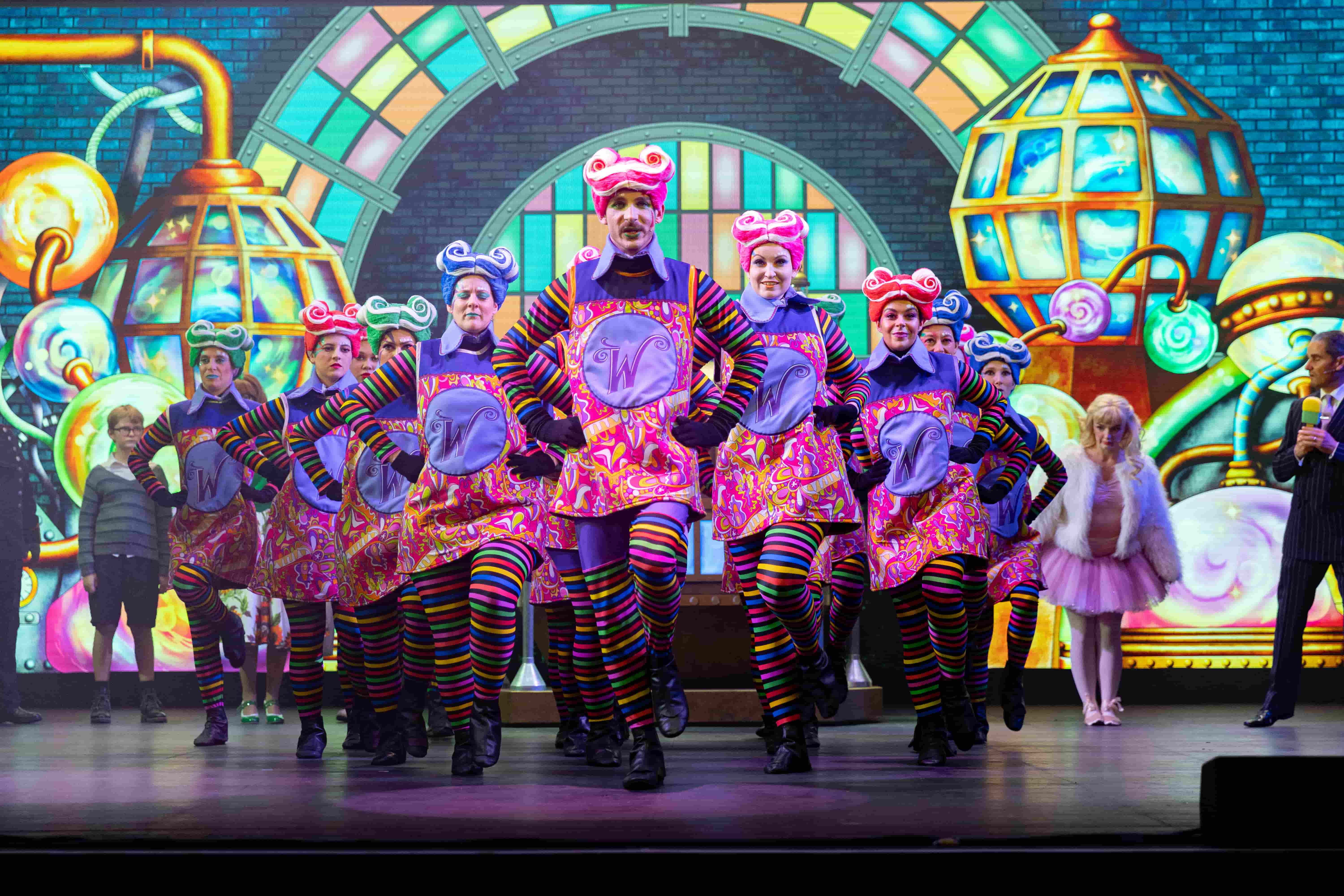 costume manufacturer and rental hire of costumes uk